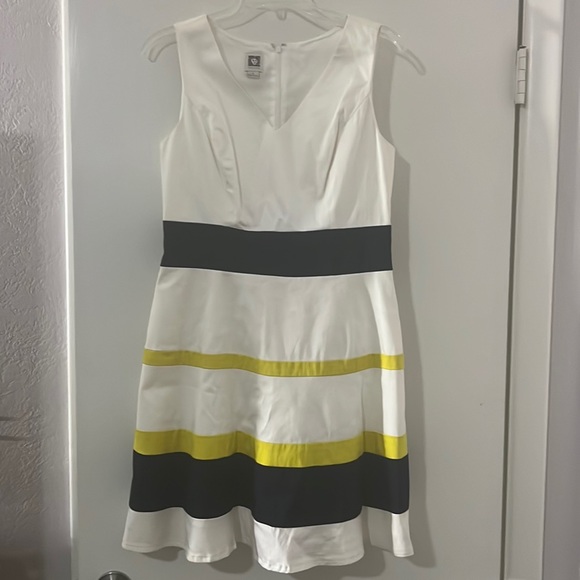 Spring Dress - NEW - Picture 1 of 2